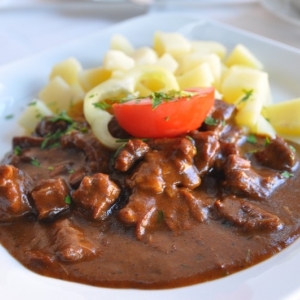 Gulasz z jelenia